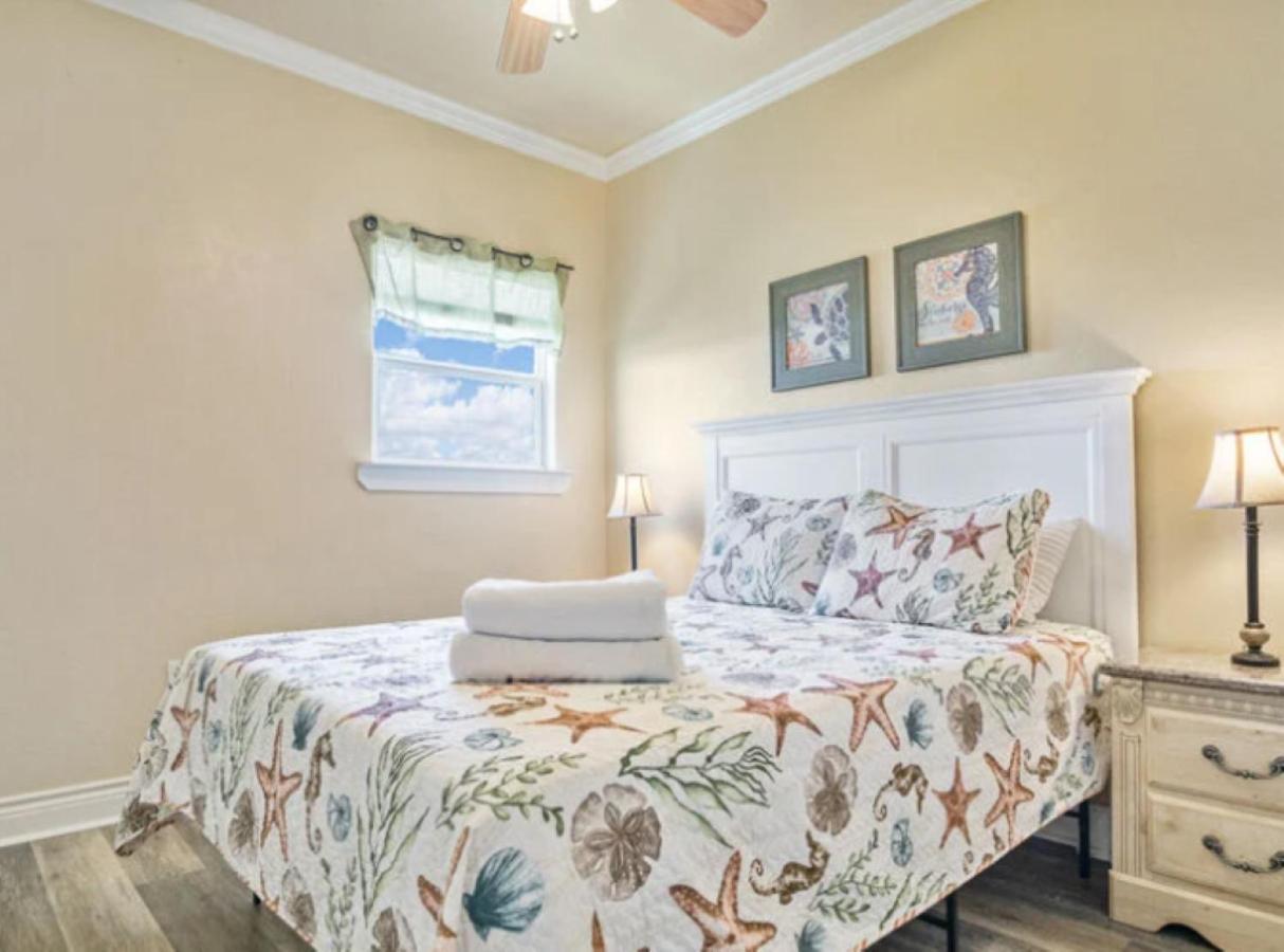 Fancy Nancy 2 Min Walk To Beach, Lyft, Pet-Friendly Bolivar Peninsula المظهر الخارجي الصورة